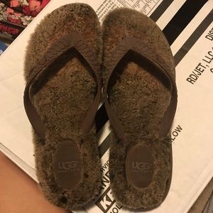 UGG flip flops